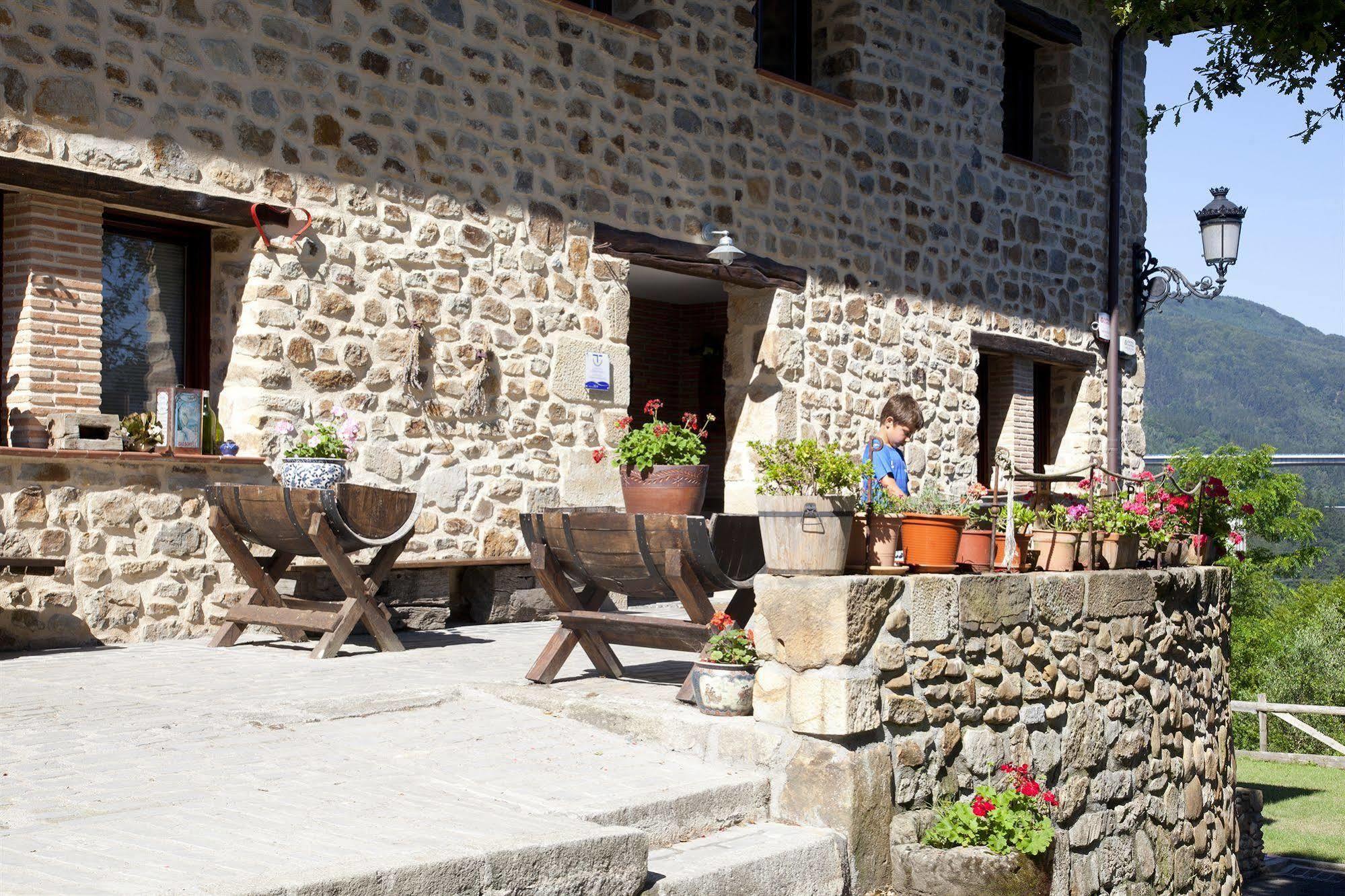 Gorosarri Apartment Escoriaza Exterior photo
